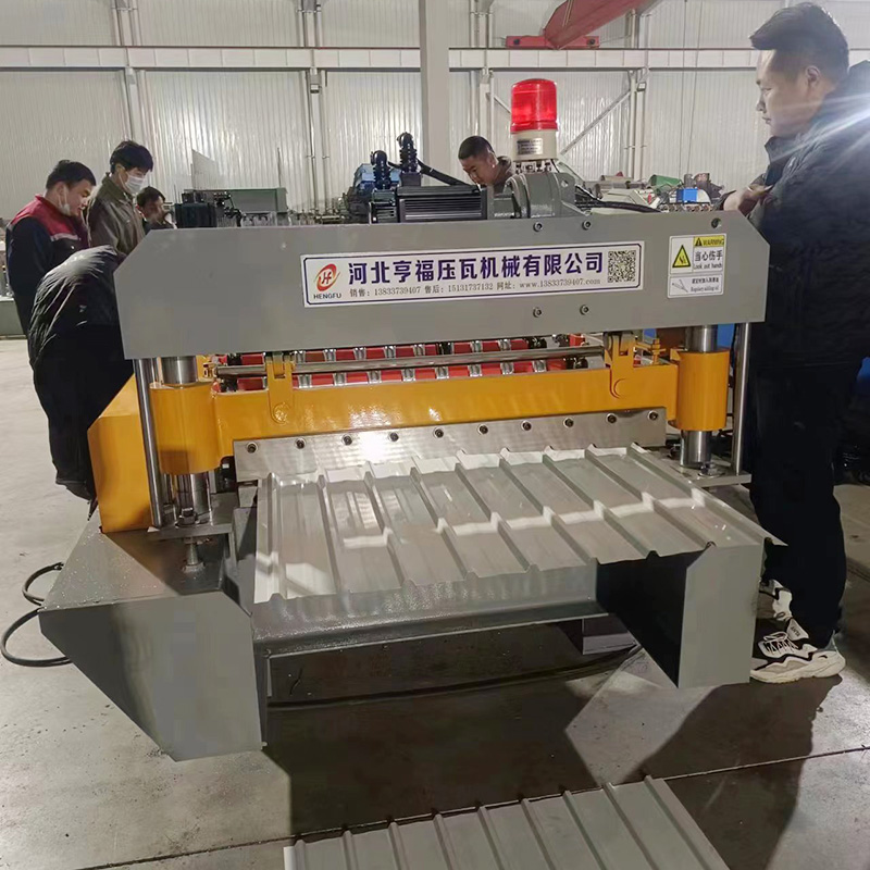 828 roll forming machine